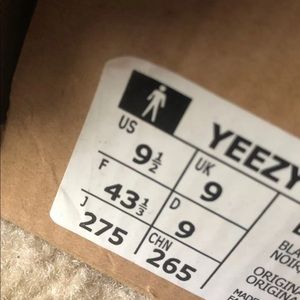 Addis’s yeezy 350 ( COPPER)